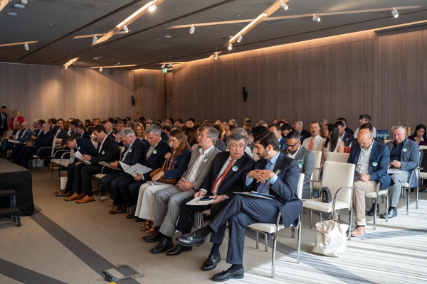 ALF DEBATE SUSTENTABILIDADE, TRANSIÇÃO DIGITAL  E MOBILIDADE COMO VETORES DE CRESCIMENTO